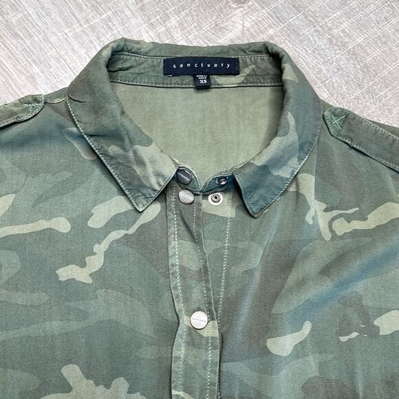 SANCTUARY Green Camo Snap Front Long Sleeve Collared Shirt Women’s Size XS - Picture 3 of 7